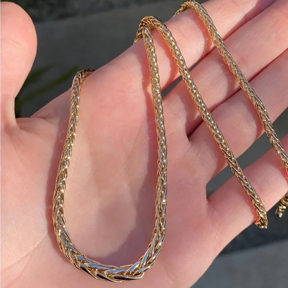 Elegant 14K Graduated Wheat Necklace - Picture 2 of 8